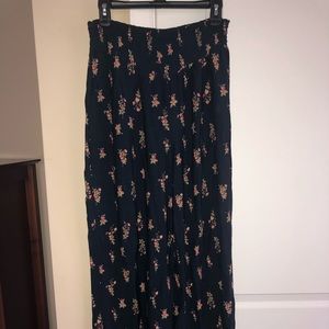 Blue flower print wide leg pants
